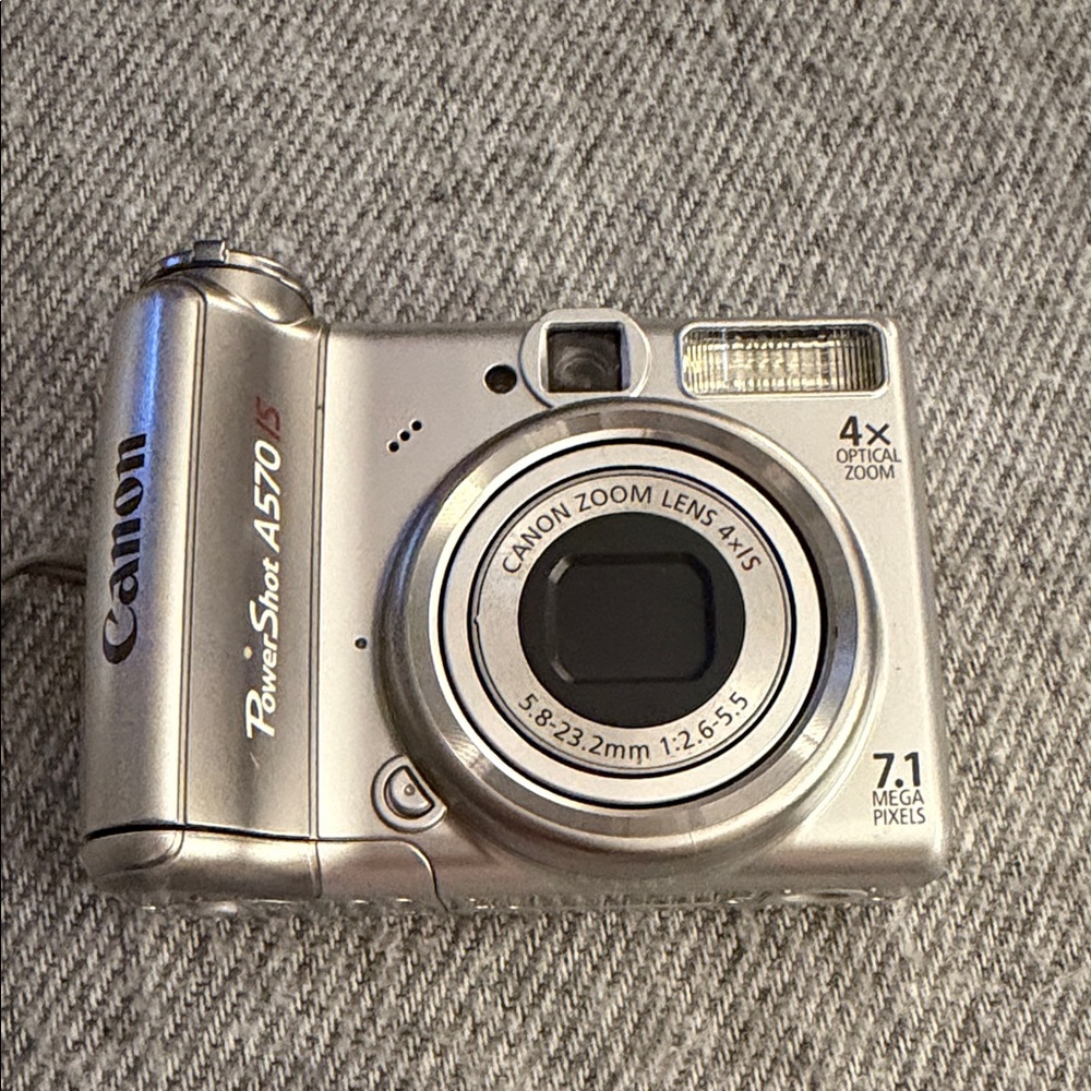 Canon PowerShot A570 Digital Camera